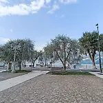 דירה L'isola By Interhome ברנצונה סול גארדה